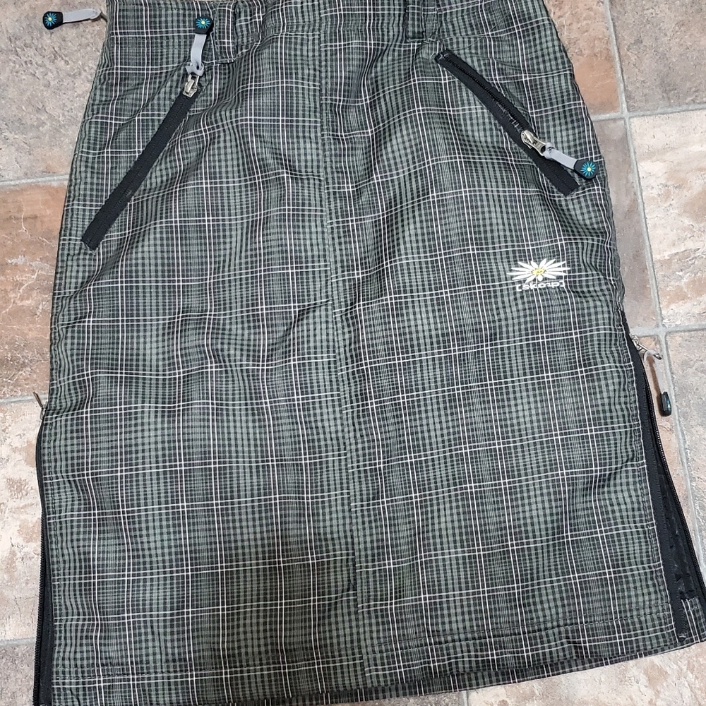 Skhoop skirt